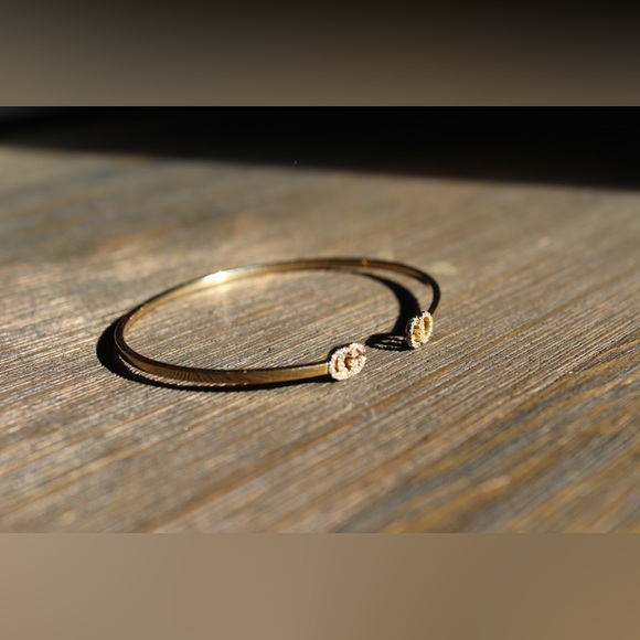 18k yellow gold GUCCI GG running cuff with diamonds size OS - Picture 3 of 8